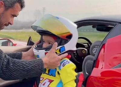 رانندگی حیرت انگیز کودک 3 ساله با سریع ترین خودروی فراری!